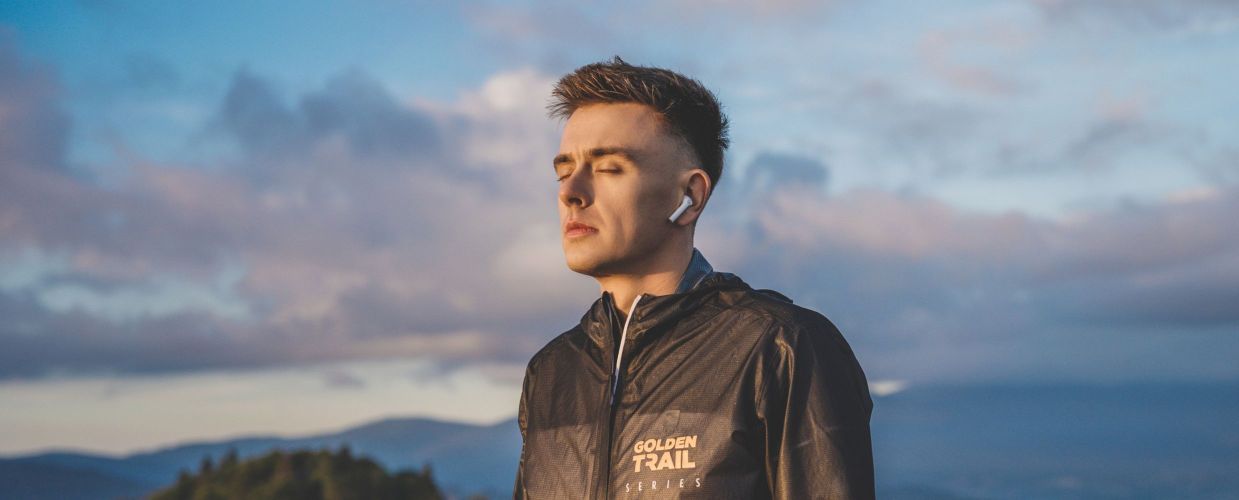 ANC – ce este și cum funcționează reducerea activă a zgomotului?