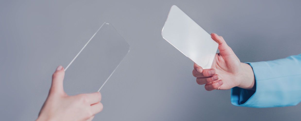 Folie hidrogel sau sticlă securizată – care protecție de ecran se potrivește mai bine?