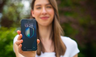 czy-szklo-hartowane-naprawde-chroni-ekran