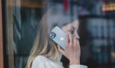 folia-hydrozelowa-czy-szklo-hartowane-ktora-ochrona-ekranu-sprawdzi-sie-lepiej